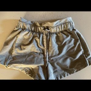 Lululemon Inner Glow Short 3" 
Modal worn once